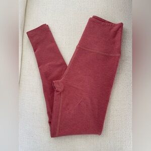 Beyond Yoga Caught in the Midi High Waist Leggings in Softest Scarlet size S